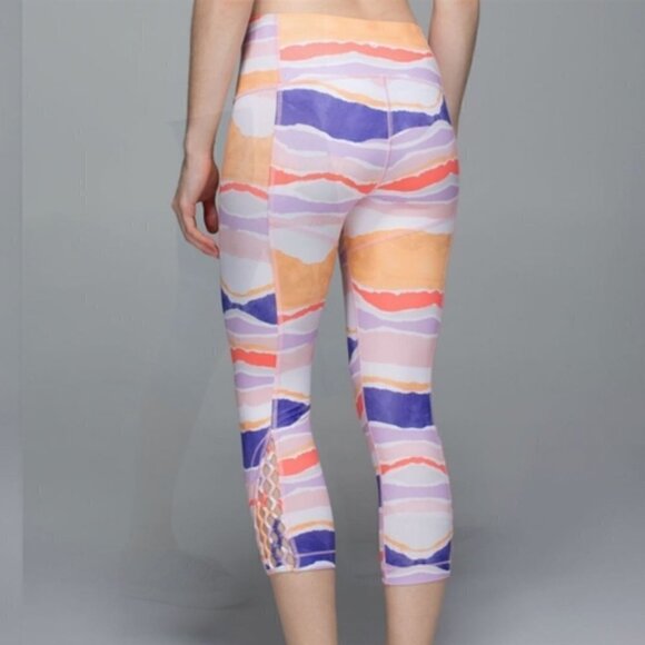 Lululemon true self crop bleacher stripe 2 - Picture 2 of 7
